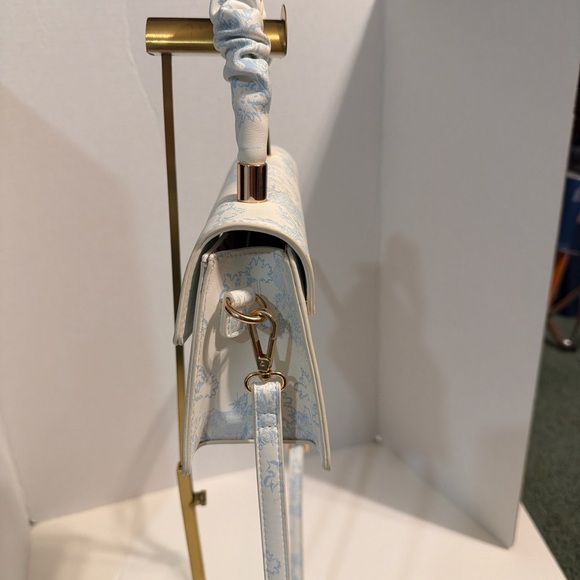 Aldo Elegant White & Light Blue jungle animal Crossbody Bag with scrunch handle - Picture 9 of 10